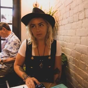 Meet your Posher, Amber